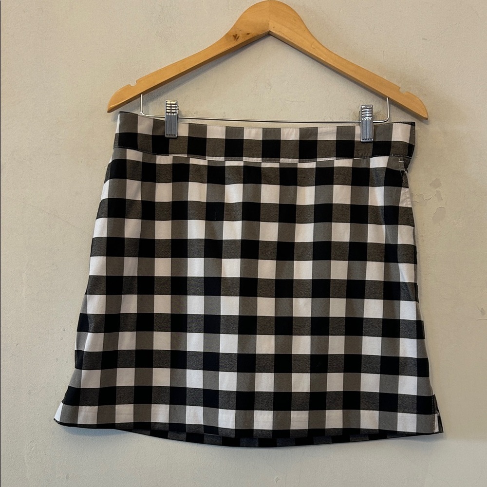 Izod Golf Classic Black and White Checkered Skort Size 6 EUC